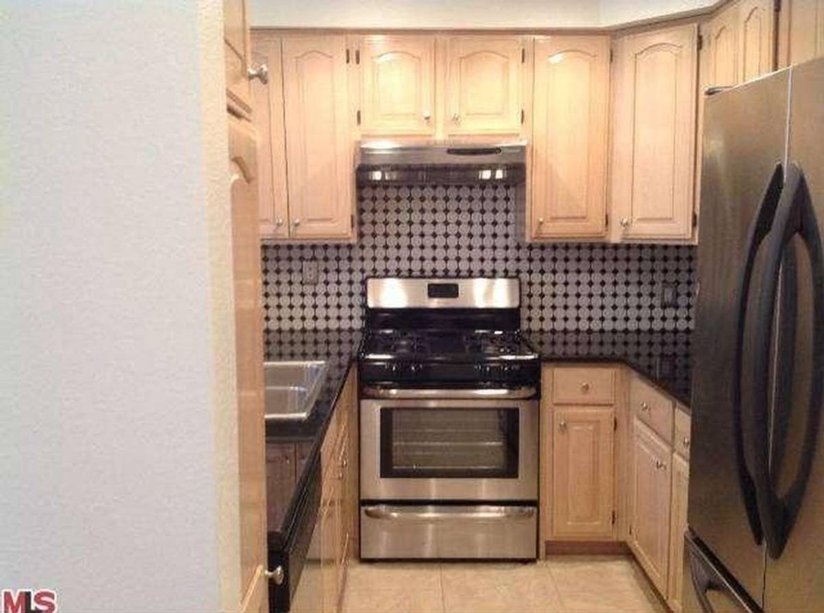 Townhouse for rent at 1436 20th St, Santa Monica, CA 90404