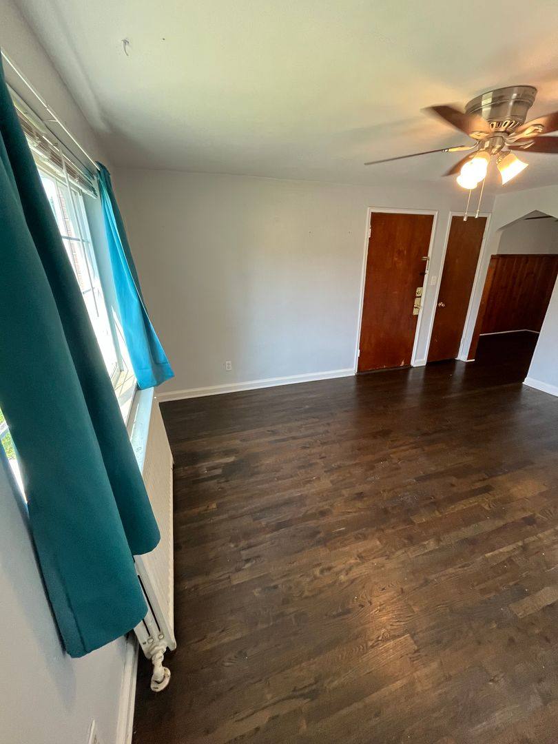 Apartment for rent at 4326 Oakwood Ave, Cincinnati, OH 45236