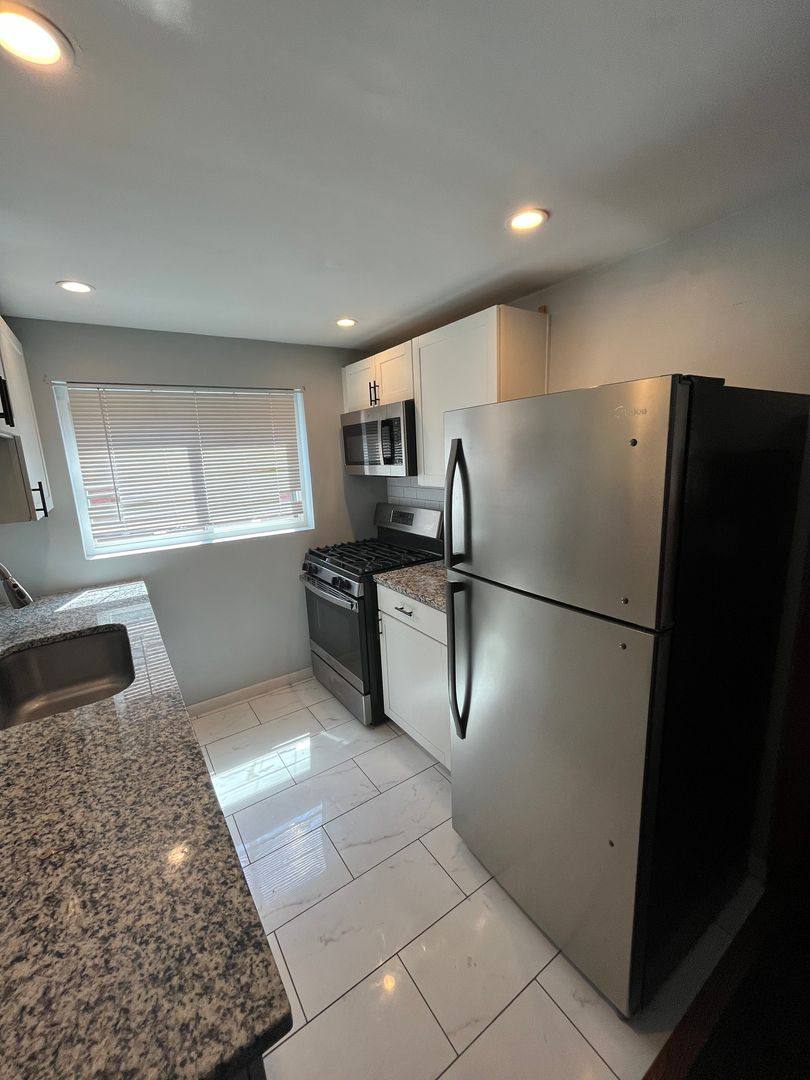 Apartment for rent at 4326 Oakwood Ave, Cincinnati, OH 45236