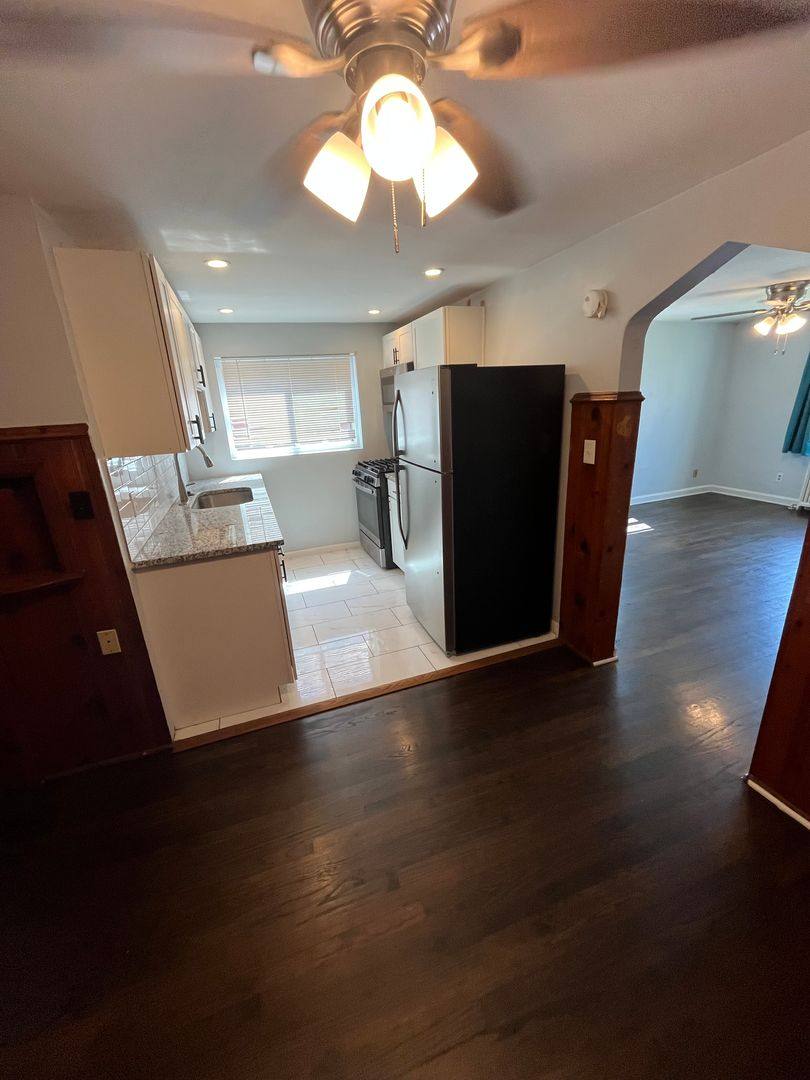 Apartment for rent at 4326 Oakwood Ave, Cincinnati, OH 45236