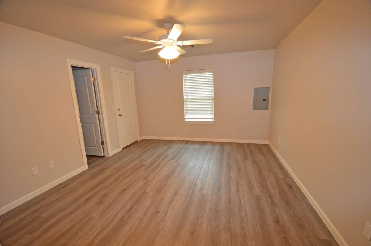 Townhouse for rent at 11227 Howard Dr, Oklahoma City, OK 73114