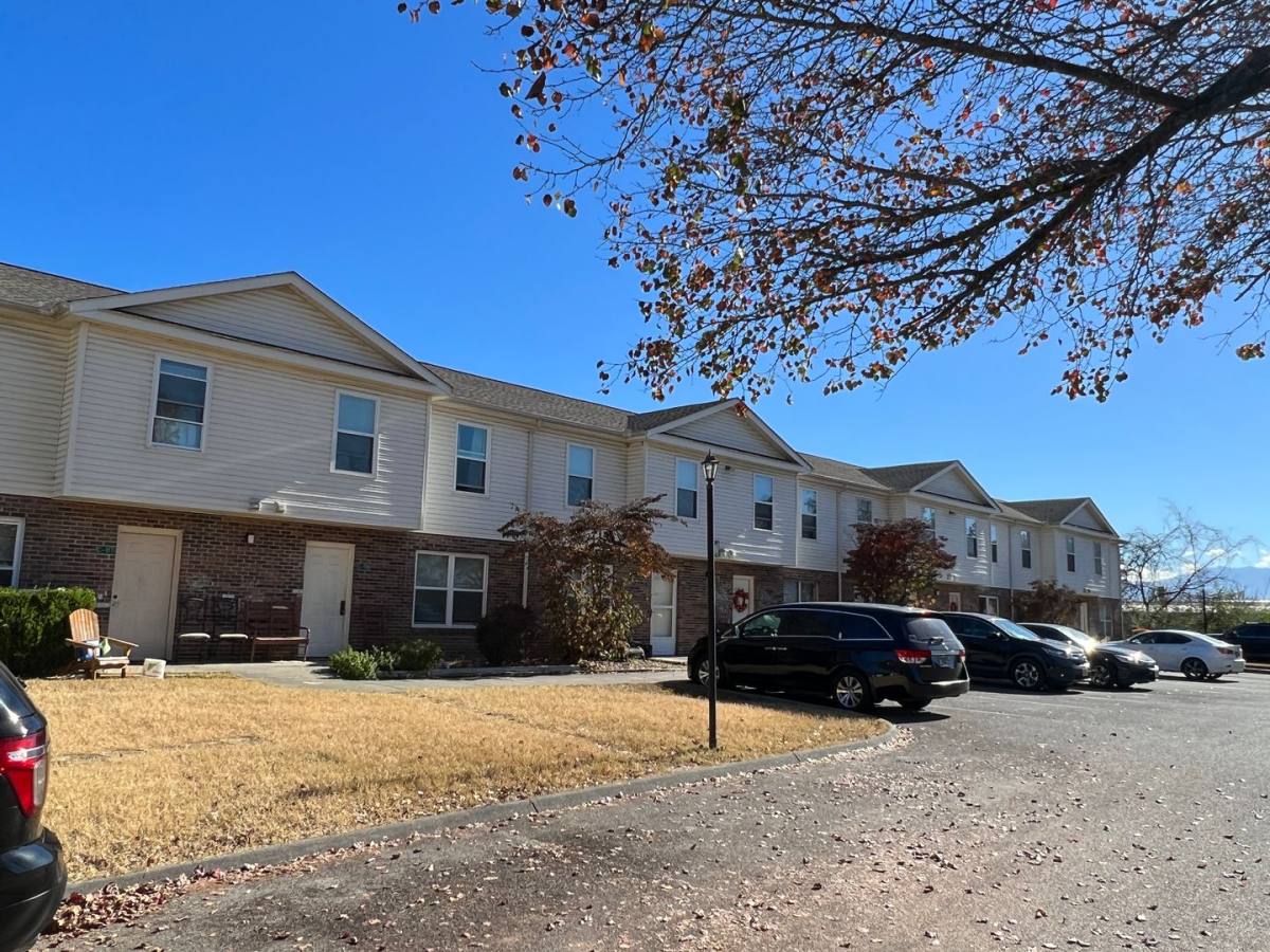 Apartment for rent at 1110 Old Knoxville Highway, Sevierville, TN 37862
