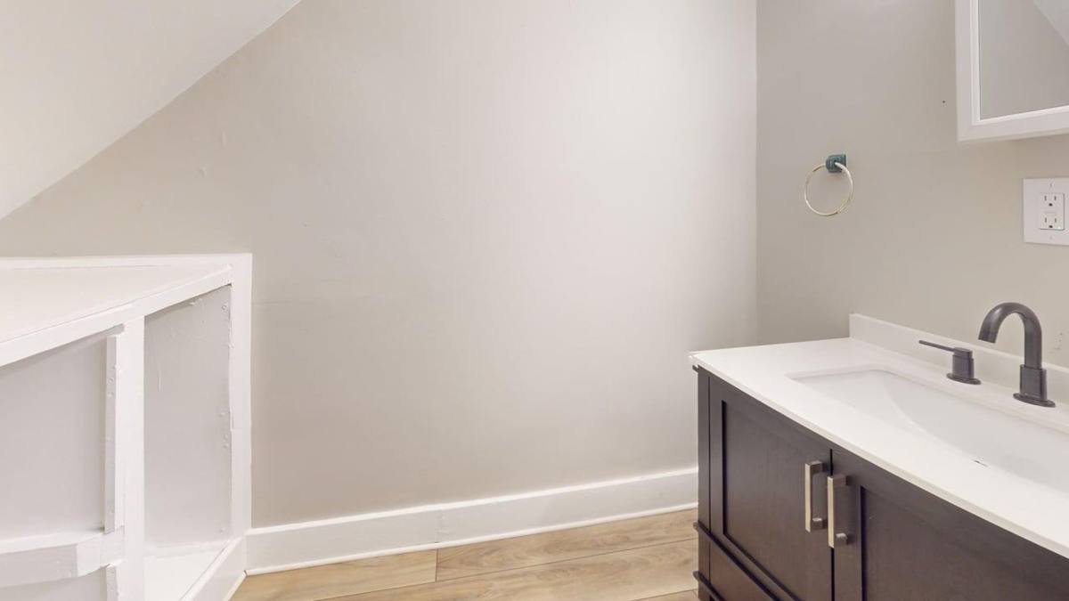 Apartment for rent at 764 Work Dr, Akron, OH 44320