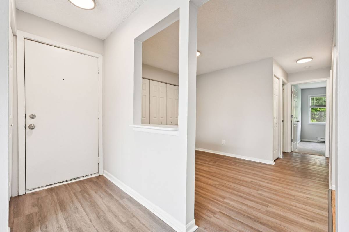 Apartment for rent at 800-834 Victoria Dr, Montgomery, IL 60538