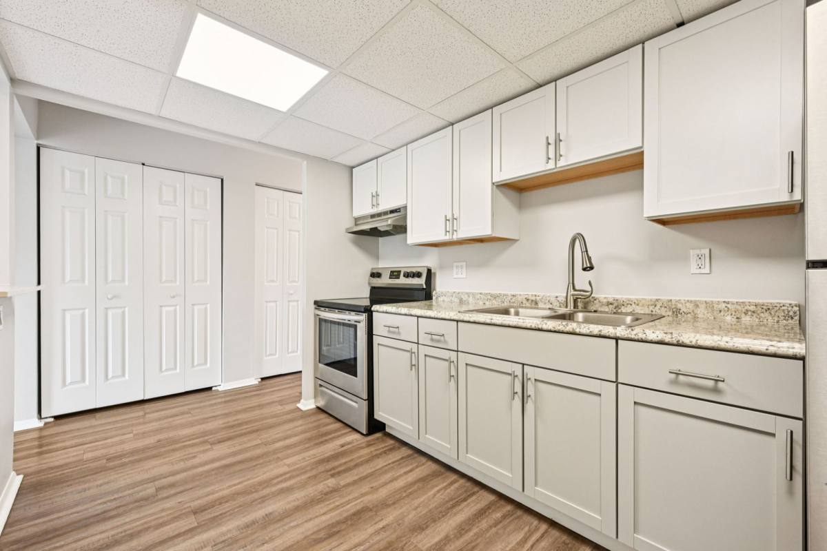 Apartment for rent at 800-834 Victoria Dr, Montgomery, IL 60538