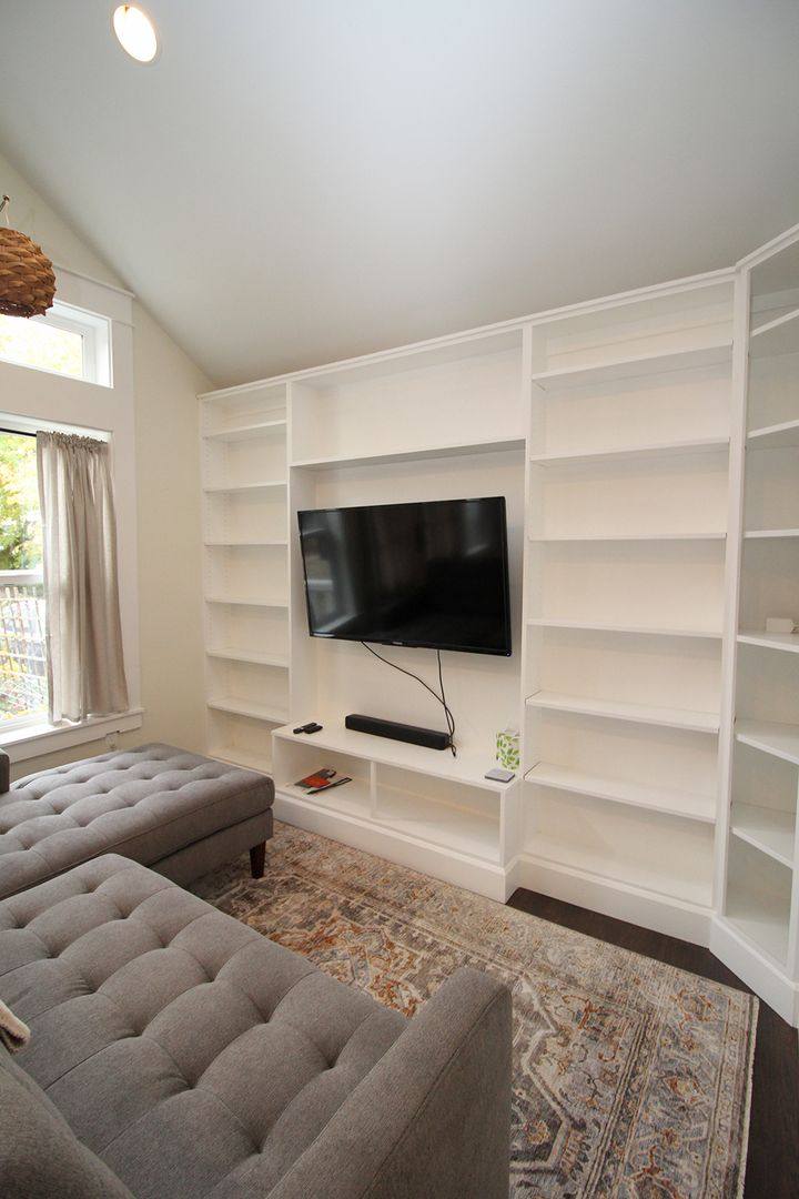 Townhouse for rent at 816 NE Imperial Ave, Portland, OR 97232