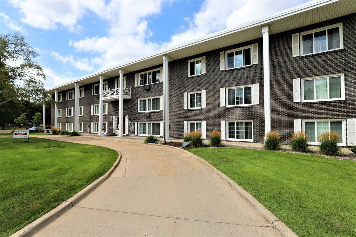 Apartment for rent at 4000 Hazelton Rd, Minneapolis, MN 55435