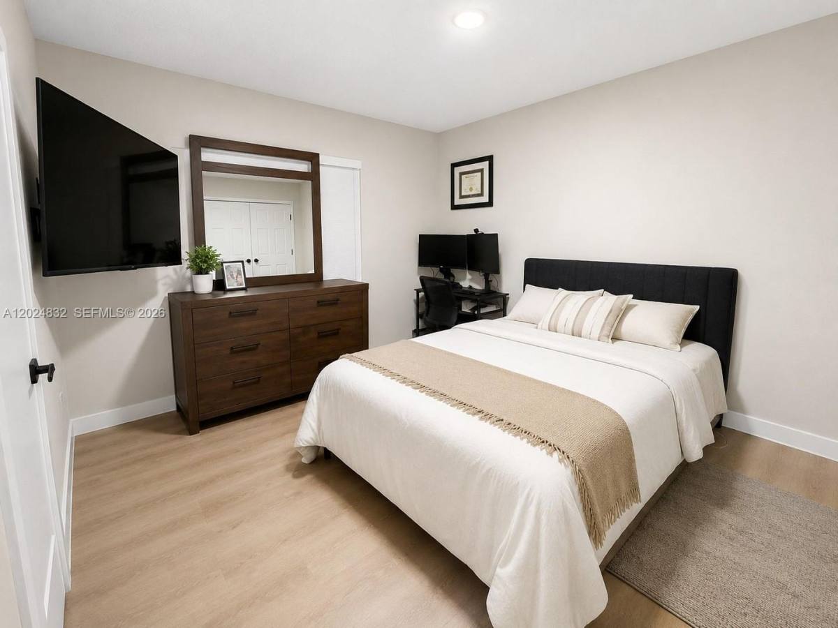 Townhouse for rent at 6538 NW 170th Lane, Hialeah, FL 33015