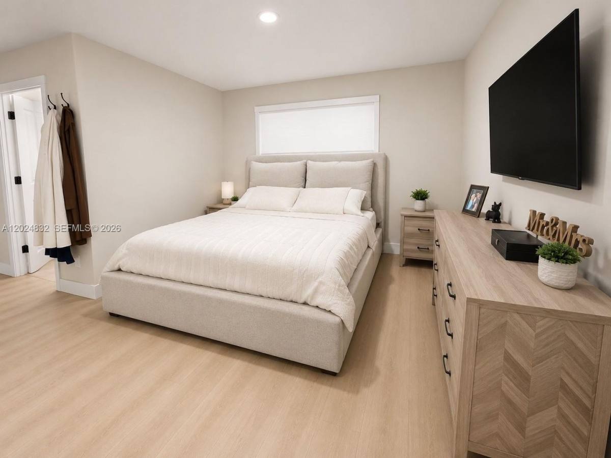 Townhouse for rent at 6538 NW 170th Lane, Hialeah, FL 33015