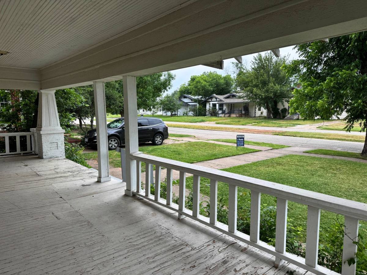 House for rent at 1705 Pearl Ave, Wichita Falls, TX 76301