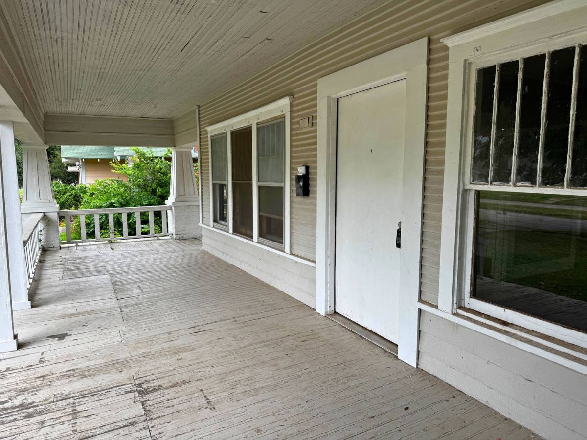 House for rent at 1705 Pearl Ave, Wichita Falls, TX 76301