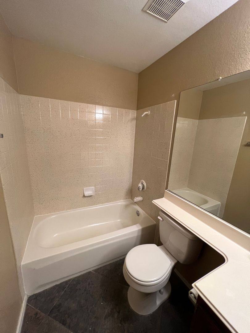 House for rent at 44 Tanglewood Dr, Henderson, NV 89012