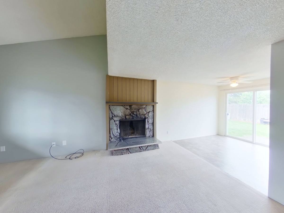 Apartment for rent at 1455 1457 R St, Springfield, OR 97477