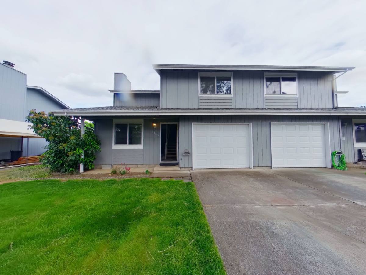 Apartment for rent at 1455 1457 R St, Springfield, OR 97477