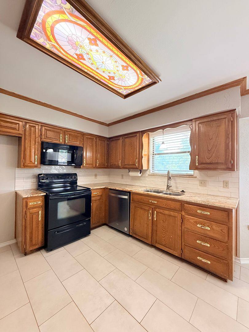 House for rent at 8041 Miles Dr, Fort Worth, TX 76148
