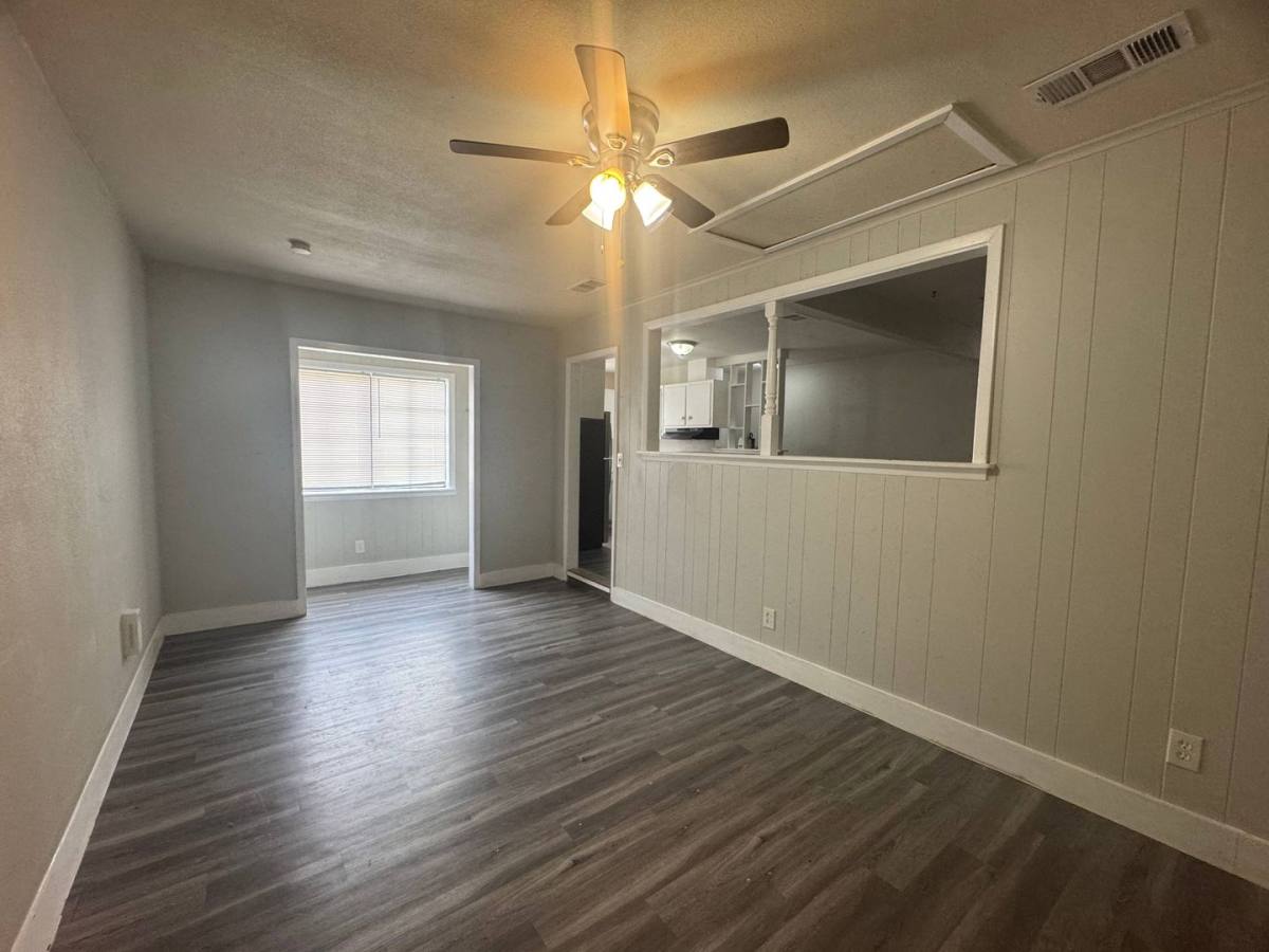 House for rent at 204 W Garden Dr, Iowa Park, TX 76367