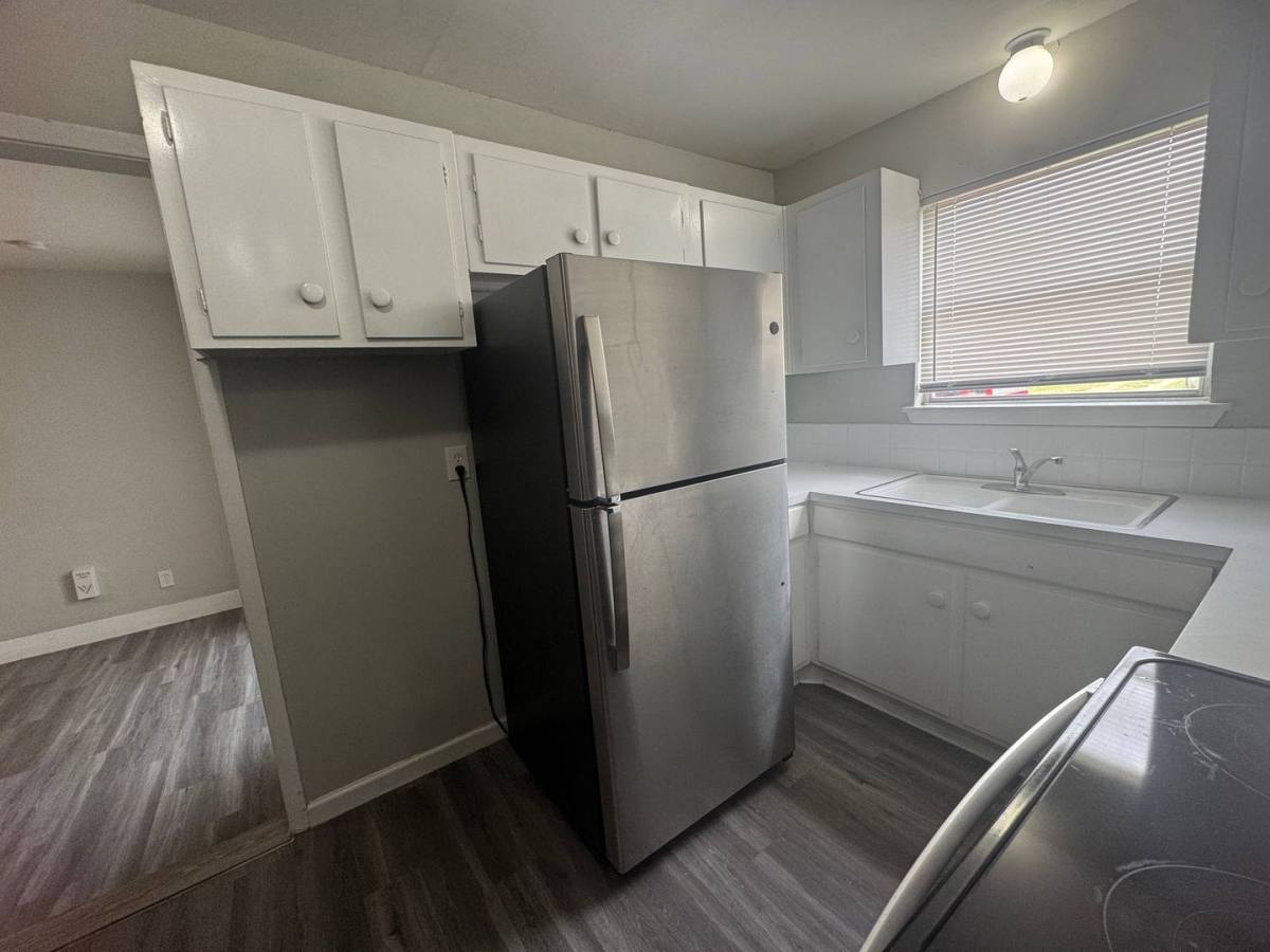 House for rent at 204 W Garden Dr, Iowa Park, TX 76367