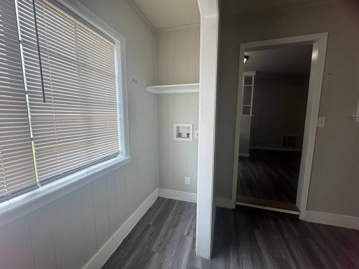 House for rent at 204 W Garden Dr, Iowa Park, TX 76367