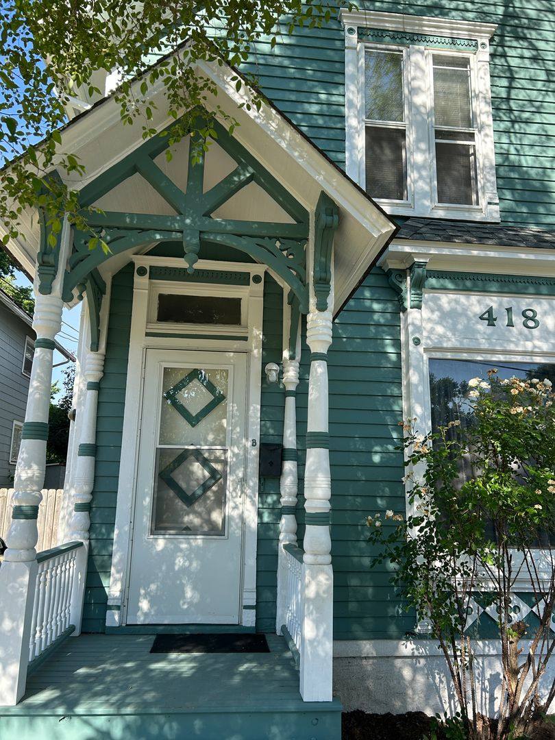 Apartment for rent at 418 St Charles, Elgin, IL 60120