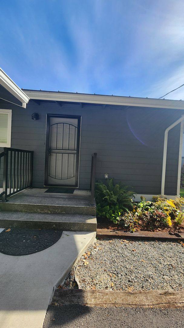 Apartment for rent at 3110 Grandview St, Gig Harbor, WA 98335
