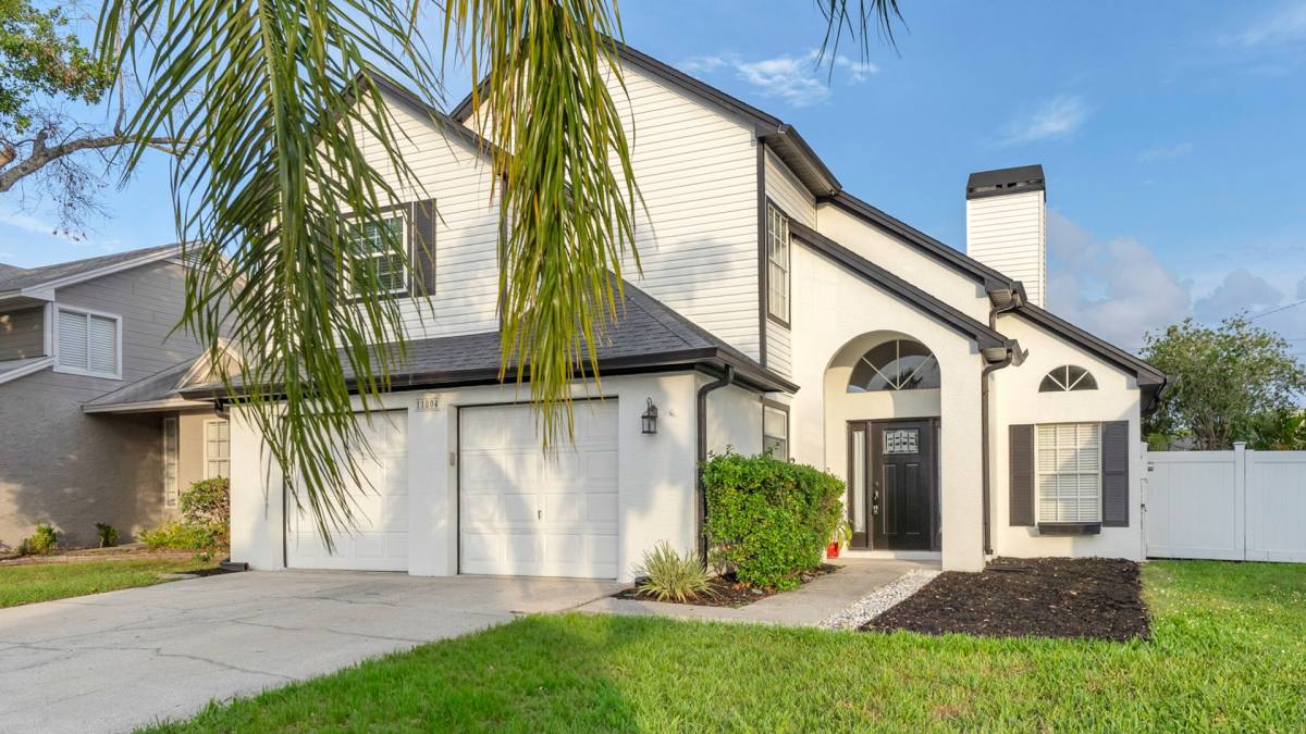 House for rent at 11804 Branch Mooring Dr, Tampa, FL 33635