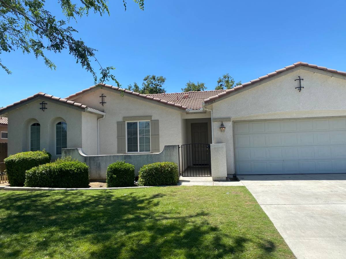 House for rent at 11019 Lewelling St, Bakersfield, CA 93312