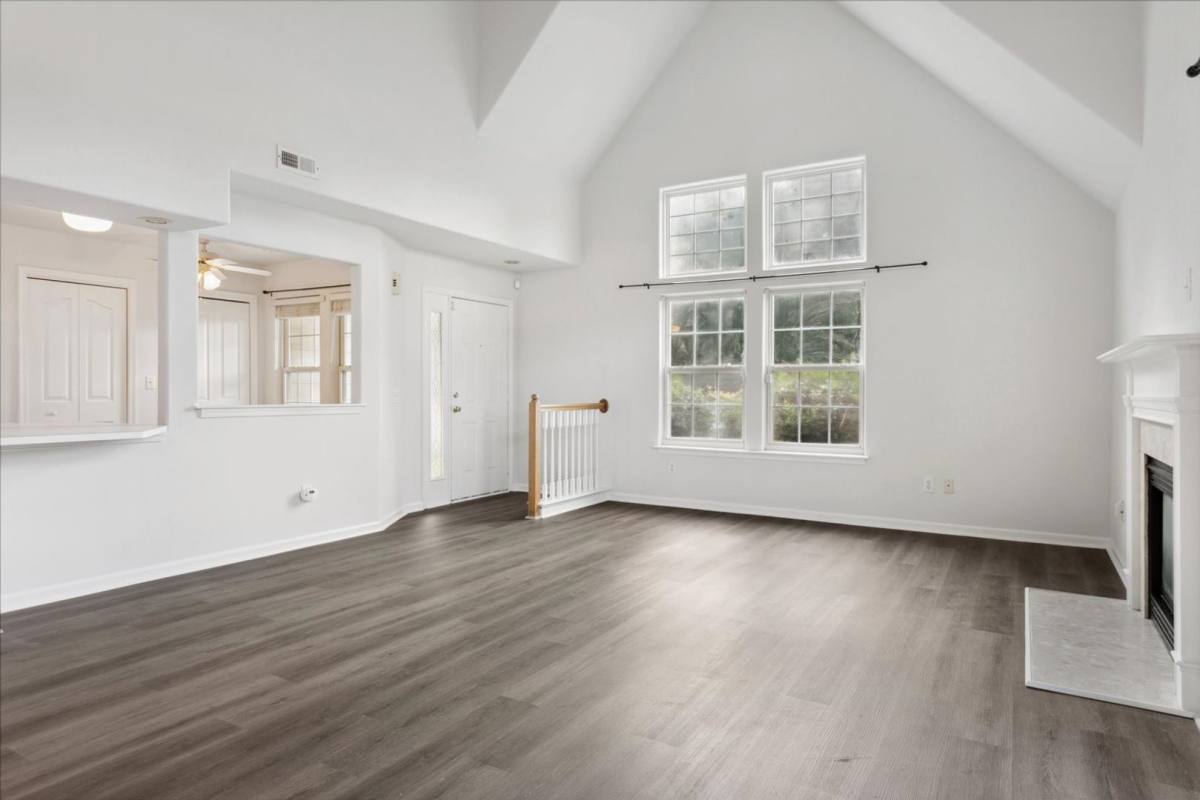 Townhouse for rent at 100 Post Oak Rd, Yorktown, VA 23693