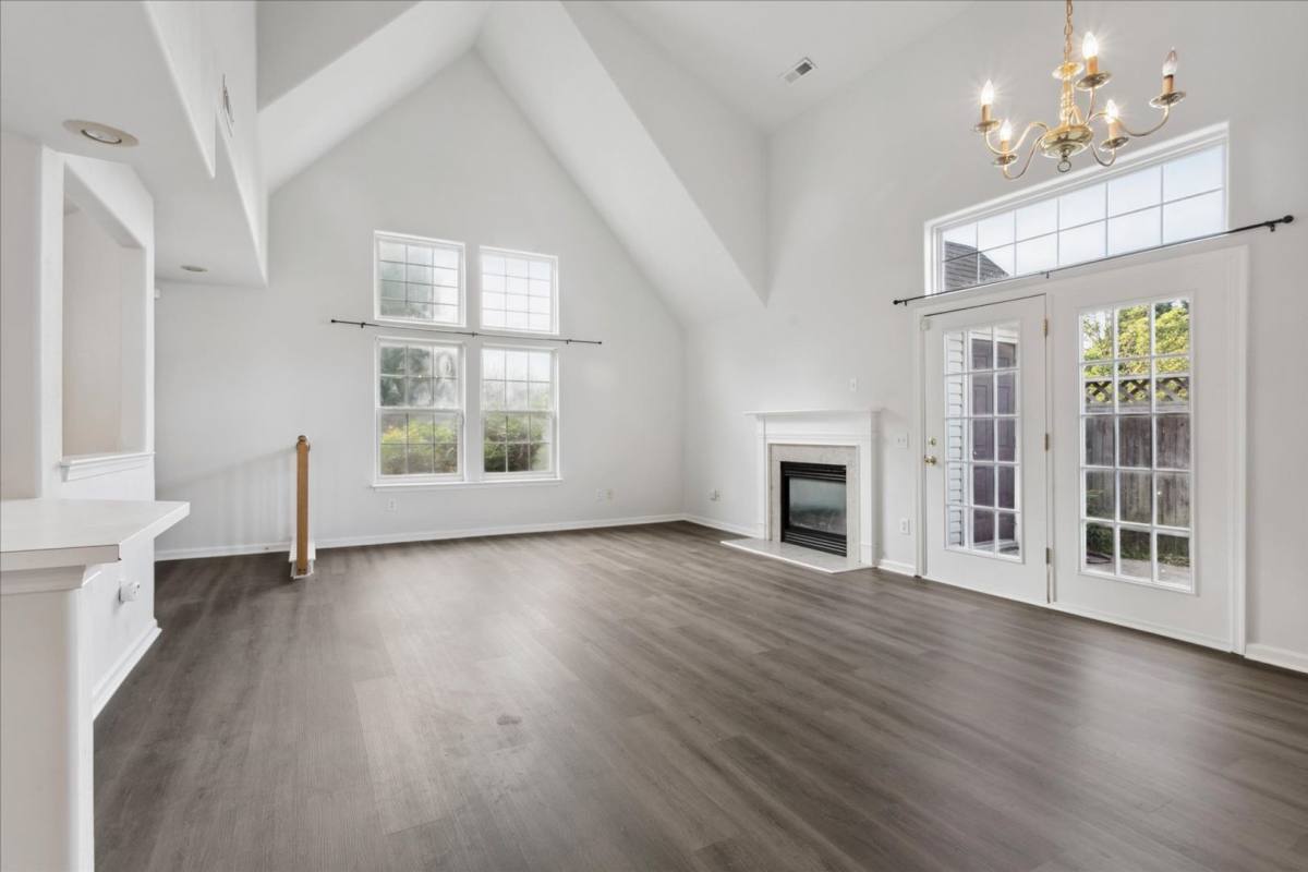 Townhouse for rent at 100 Post Oak Rd, Yorktown, VA 23693