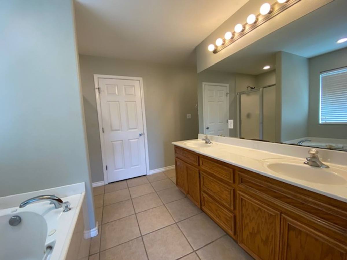 House for rent at 8226 Excalibur Rd, Corpus Christi, TX 78414