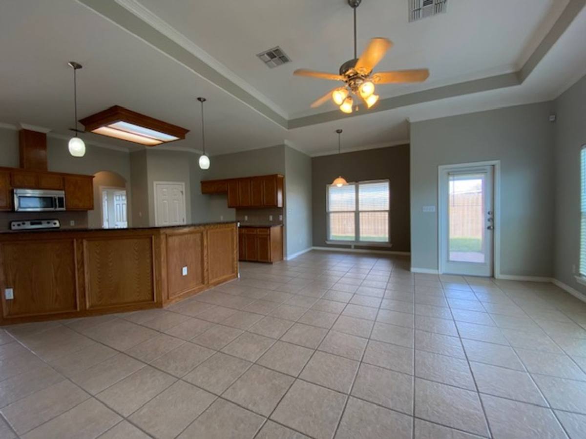 House for rent at 8226 Excalibur Rd, Corpus Christi, TX 78414