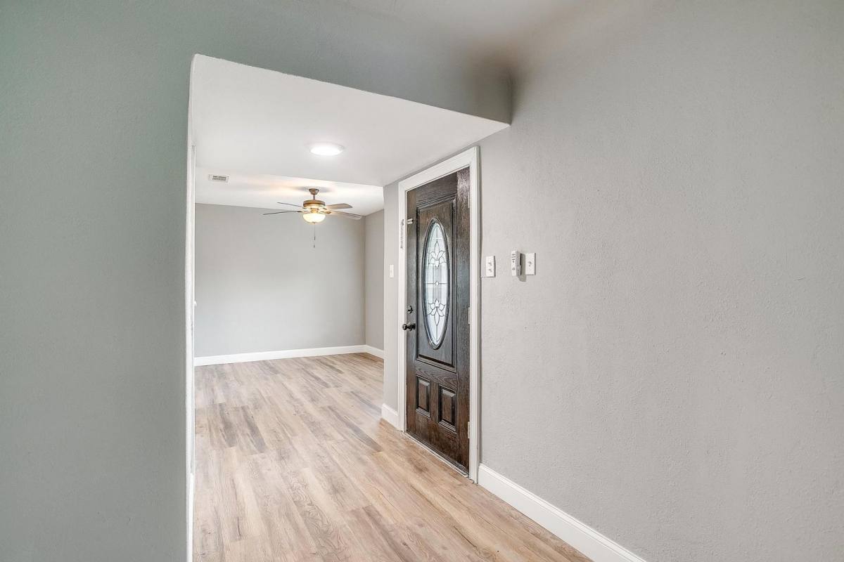 House for rent at 823 College St, Cleburne, TX 76033