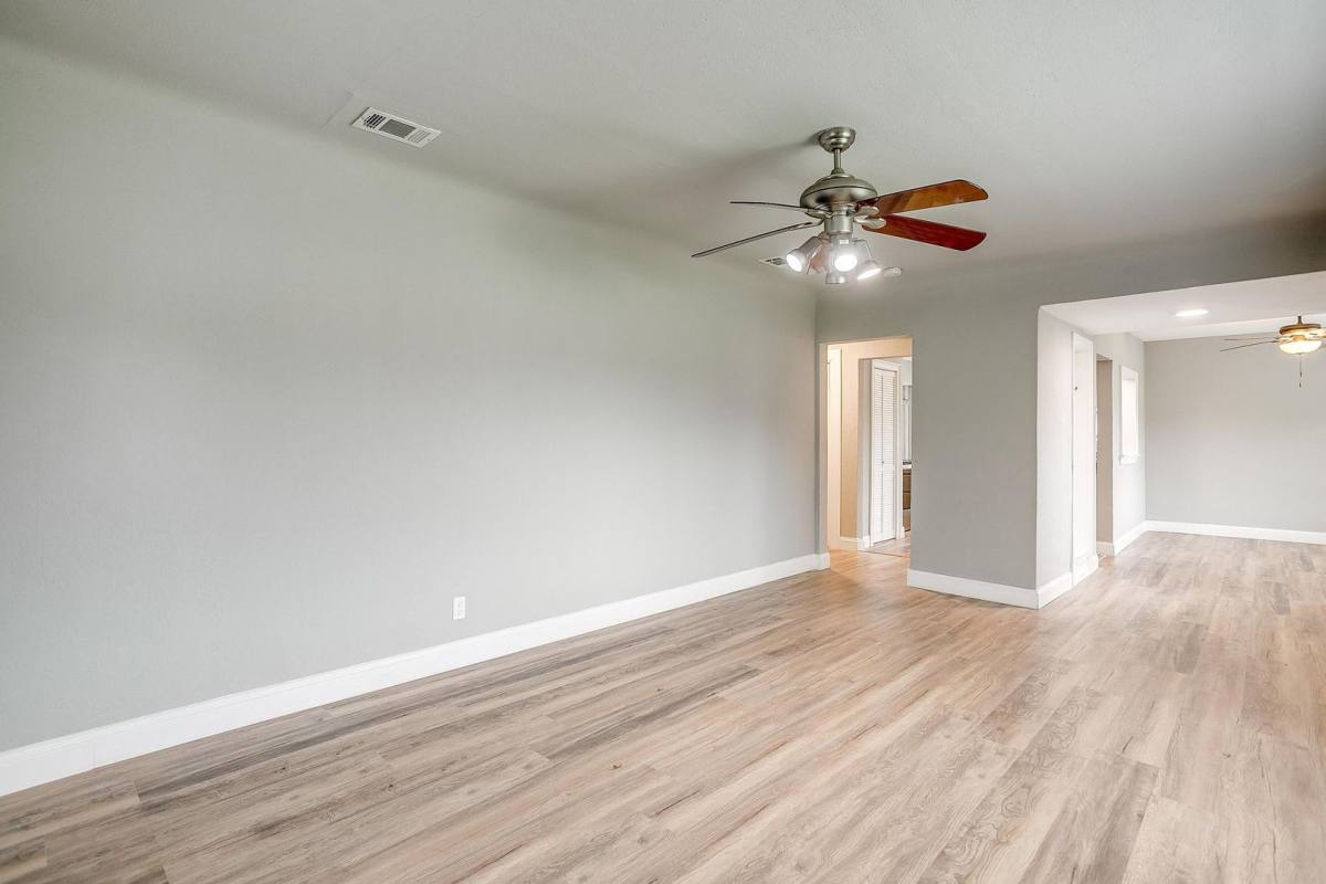 House for rent at 823 College St, Cleburne, TX 76033