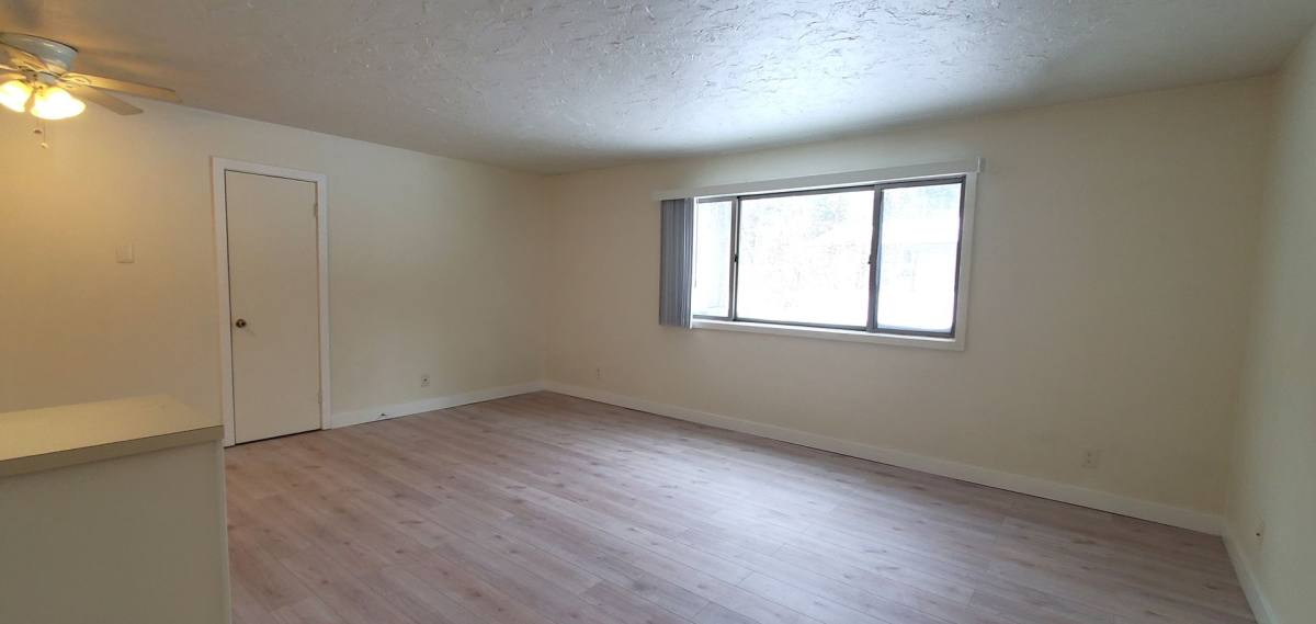 Apartment for rent at 2500 Holiday Rd, Traverse City, MI 49686