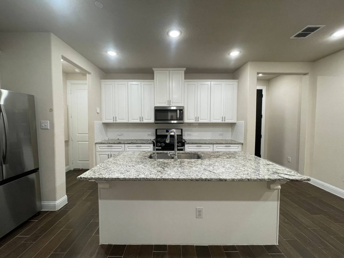 Townhouse for rent at 1038 Mj Brown St, Allen, TX 75002