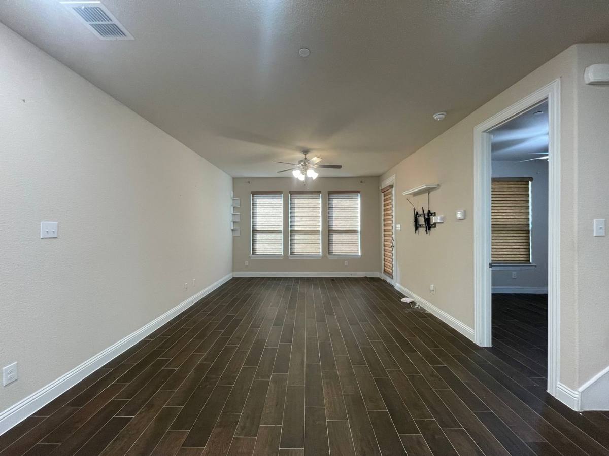 Townhouse for rent at 1038 Mj Brown St, Allen, TX 75002