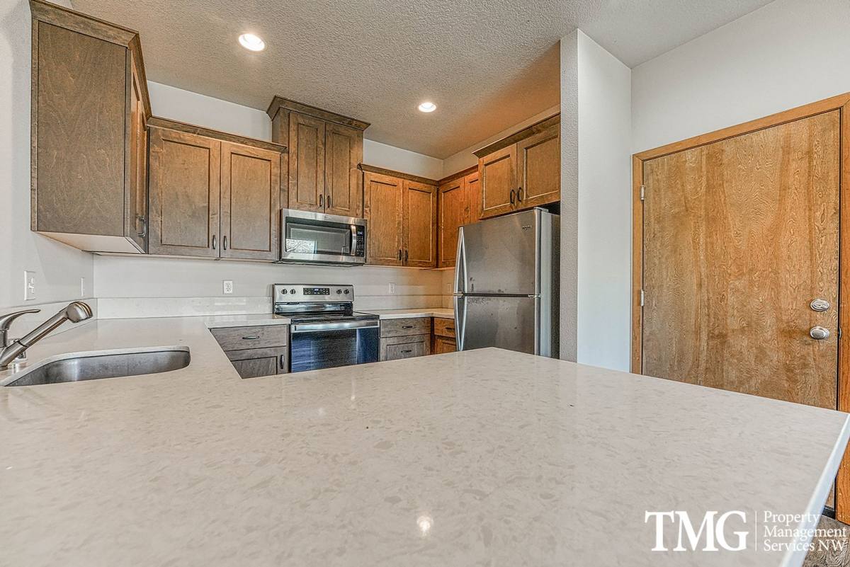 House for rent at 3251 Lewis Lane, Washougal, WA 98671