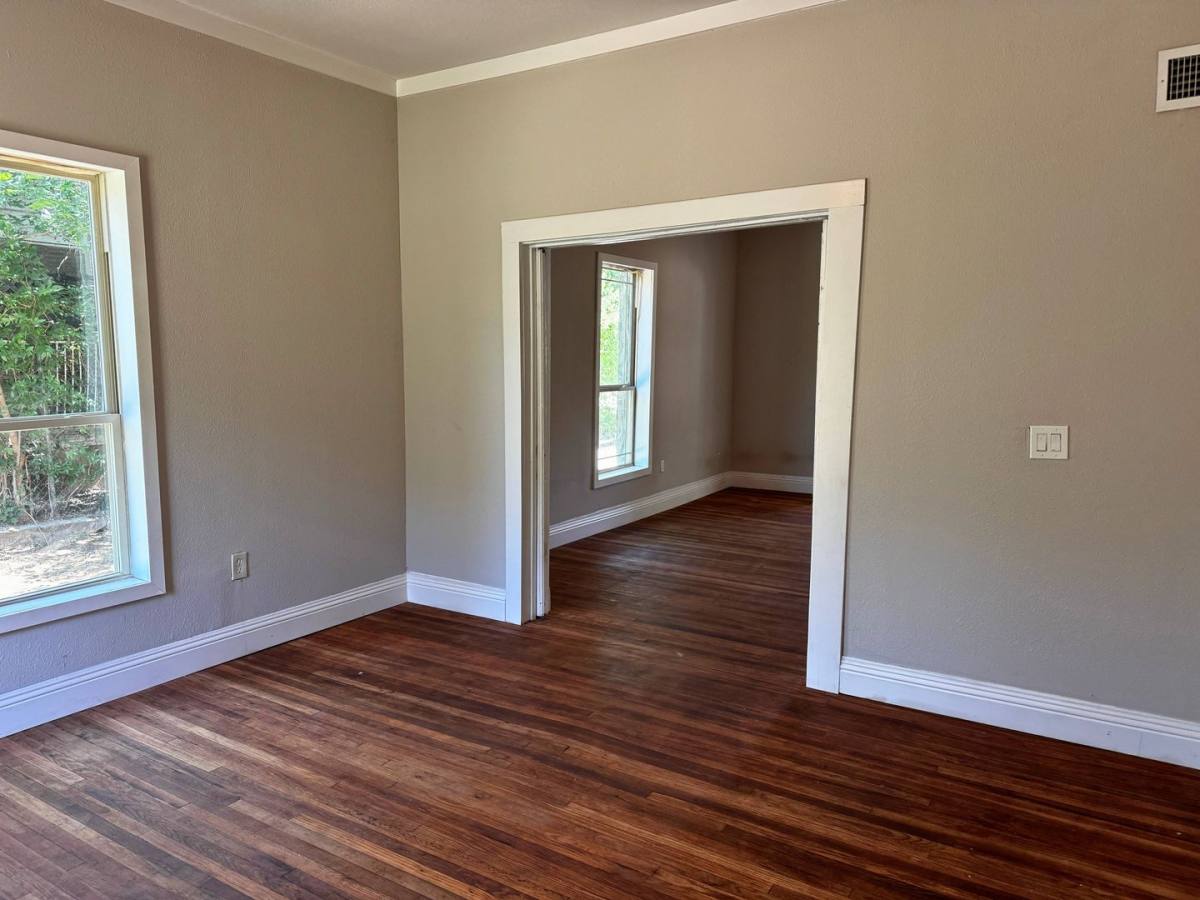 House for rent at 1106 Burnett St, Wichita Falls, TX 76301
