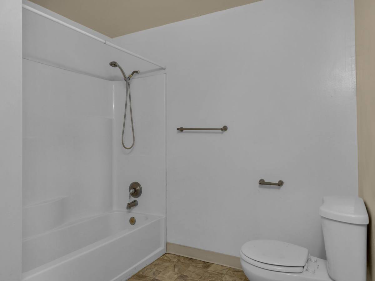 Apartment for rent at 228 25th Ave, Longview, WA 98632