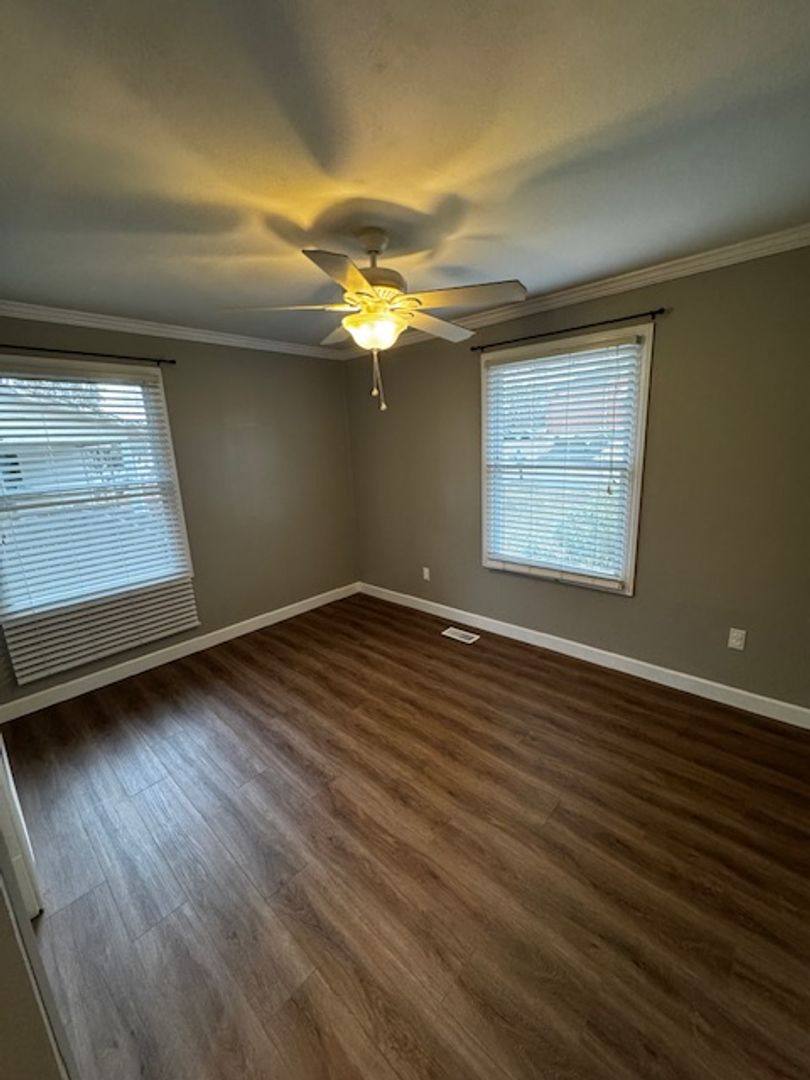 House for rent at 2001 Indian Ridge Rd, Johnson City, TN 37604