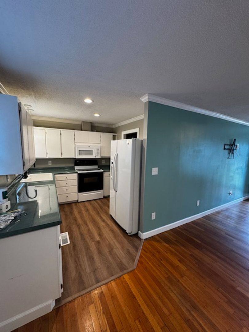 House for rent at 2001 Indian Ridge Rd, Johnson City, TN 37604