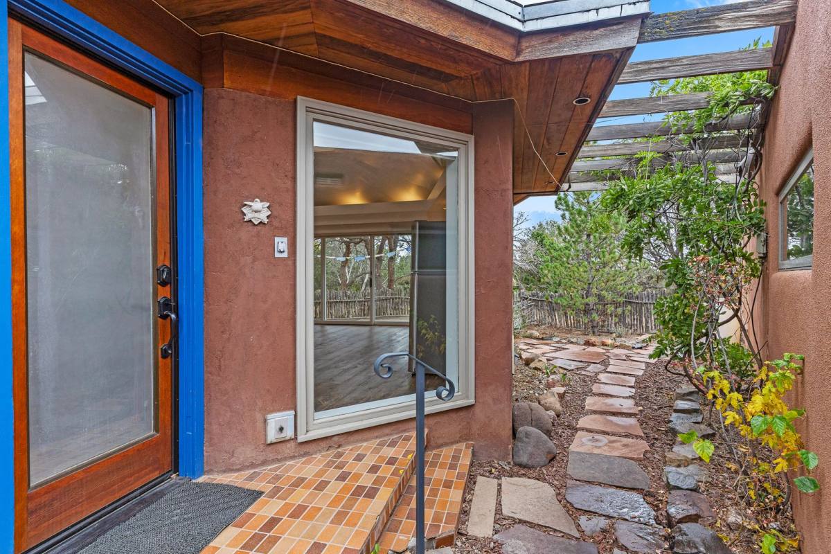 House for rent at 138 Ridgecrest Dr #C, Santa Fe, NM 87505