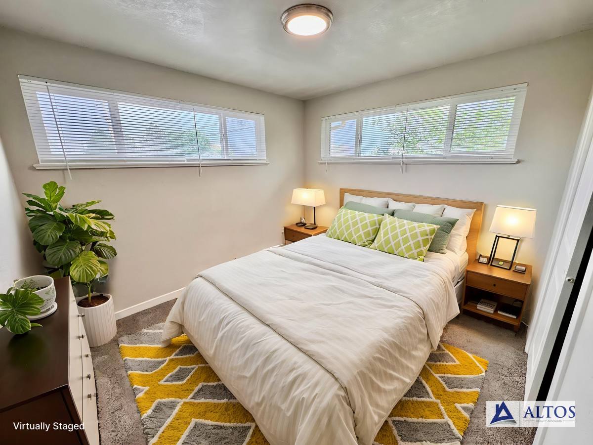 Apartment for rent at 285 S Jay St, Denver, CO 80226