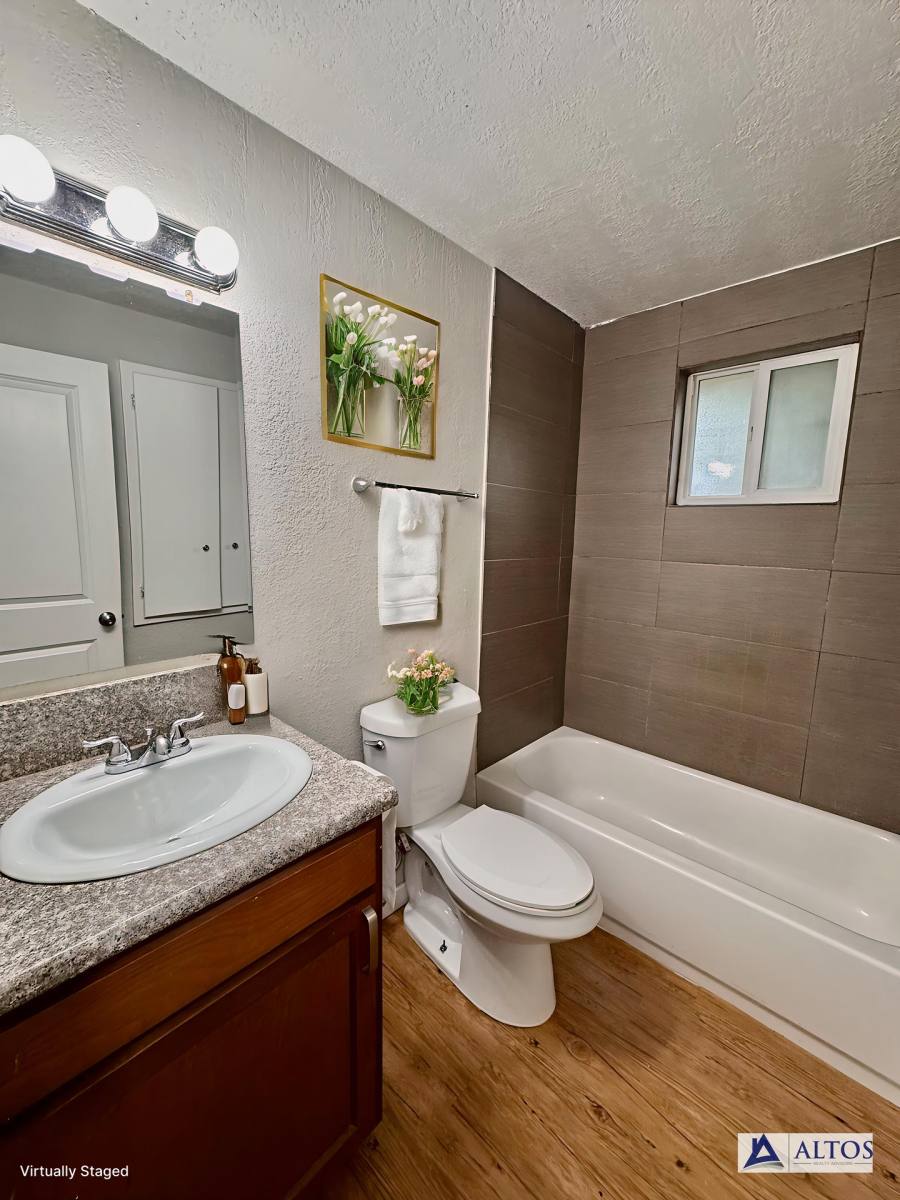 Apartment for rent at 285 S Jay St, Denver, CO 80226