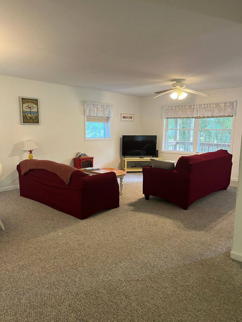 House for rent at 147 D Victor Meekins Dr, Manteo, NC 27954