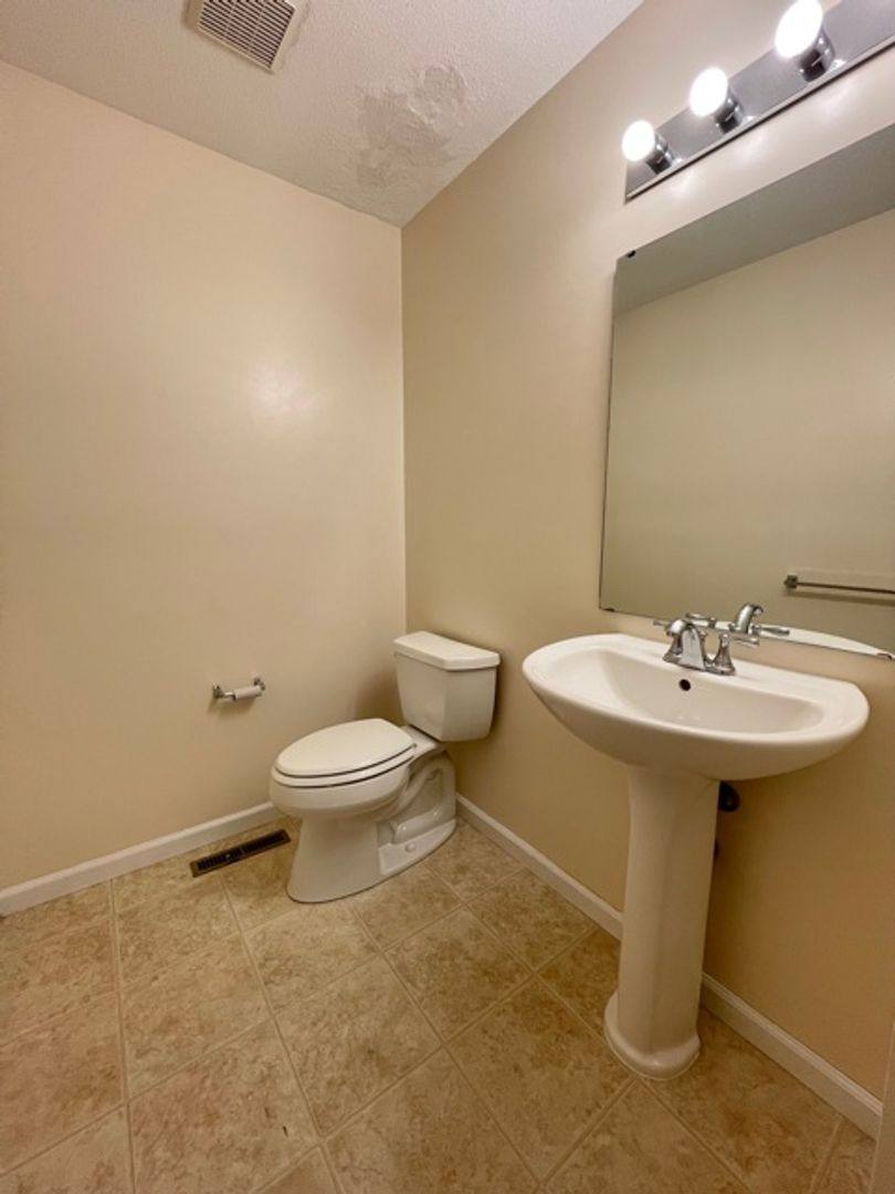 Apartment for rent at 1800 Middle Bellville Rd, Mansfield, OH 44904