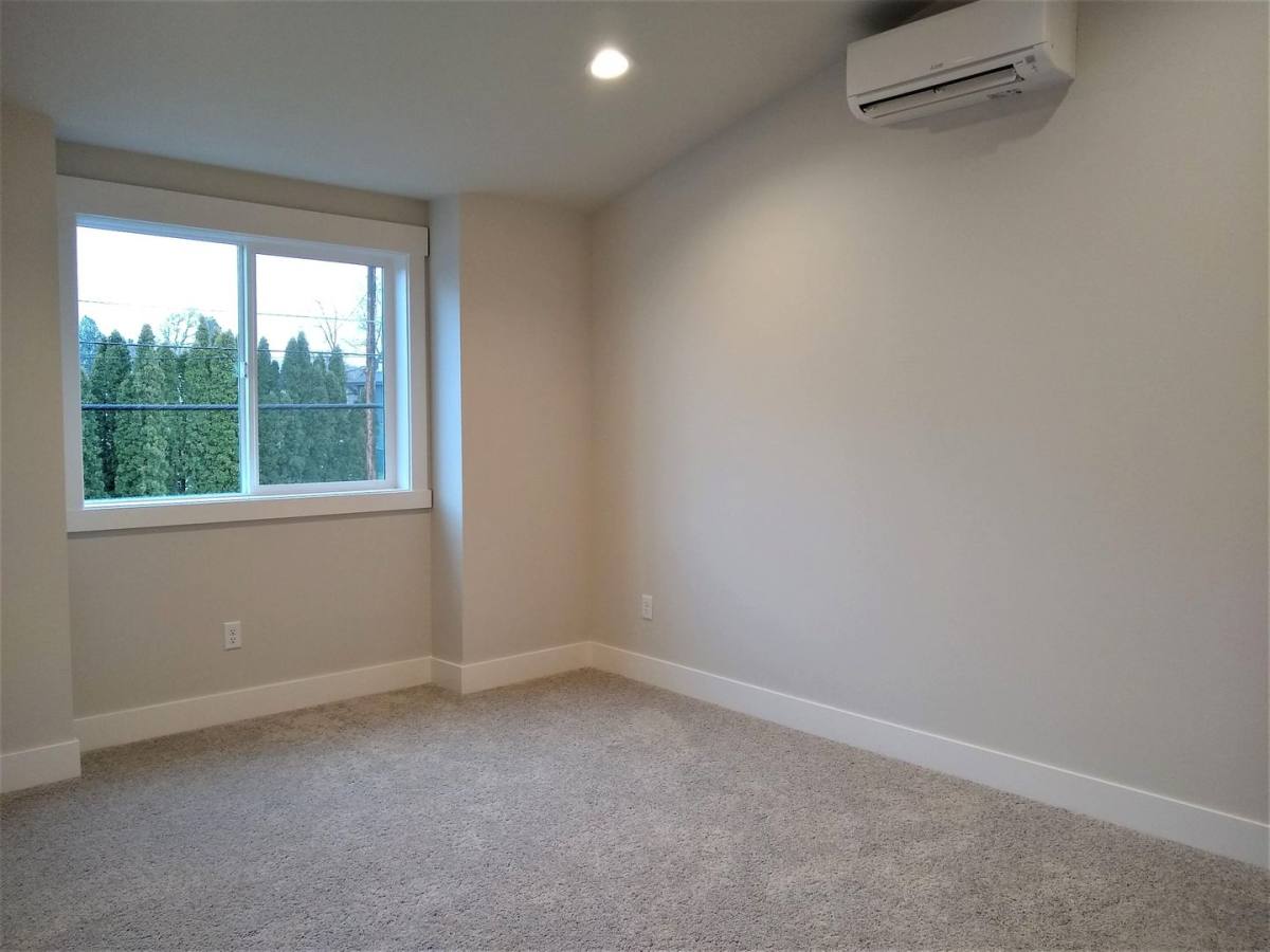 Apartment for rent at 1027 Wilson St, Hood River, OR 97031