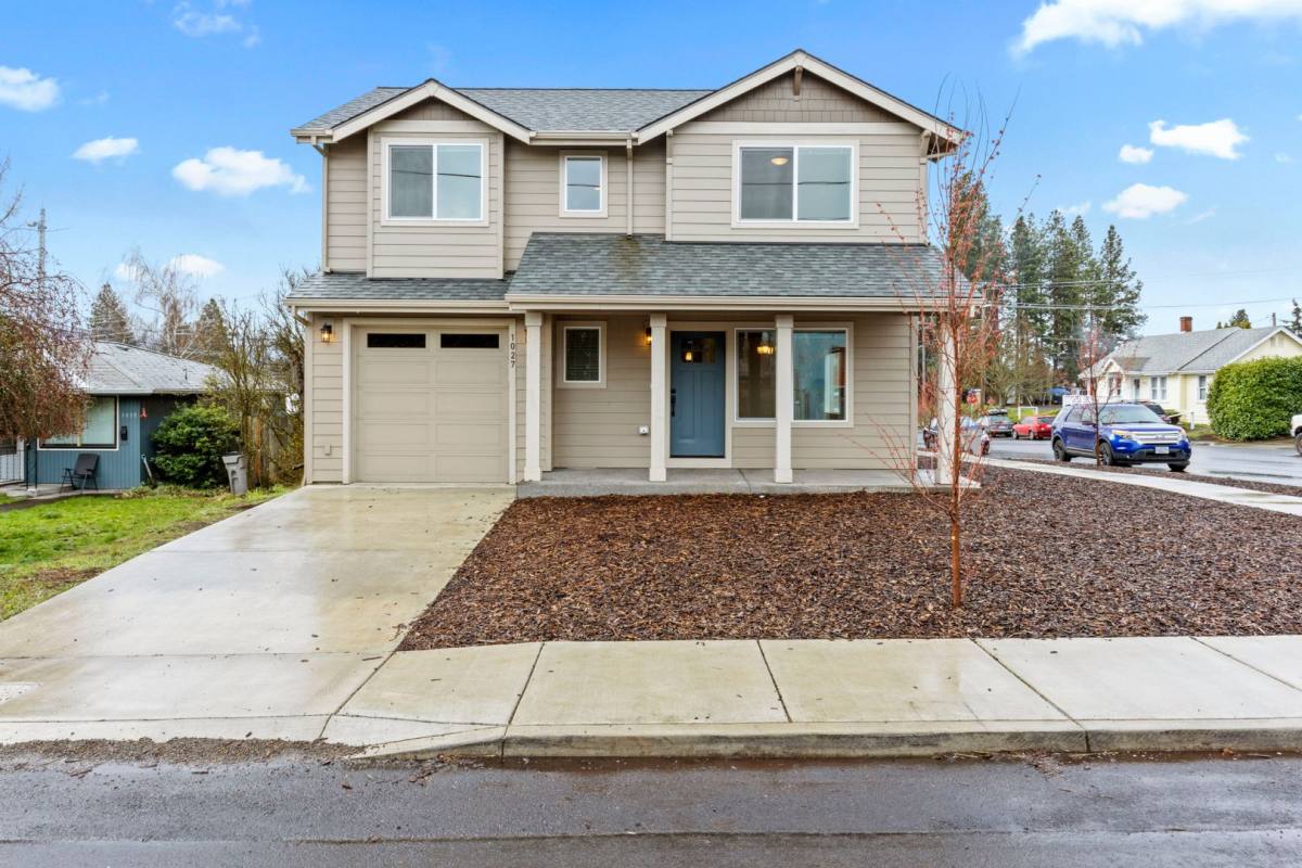 Apartment for rent at 1027 Wilson St, Hood River, OR 97031