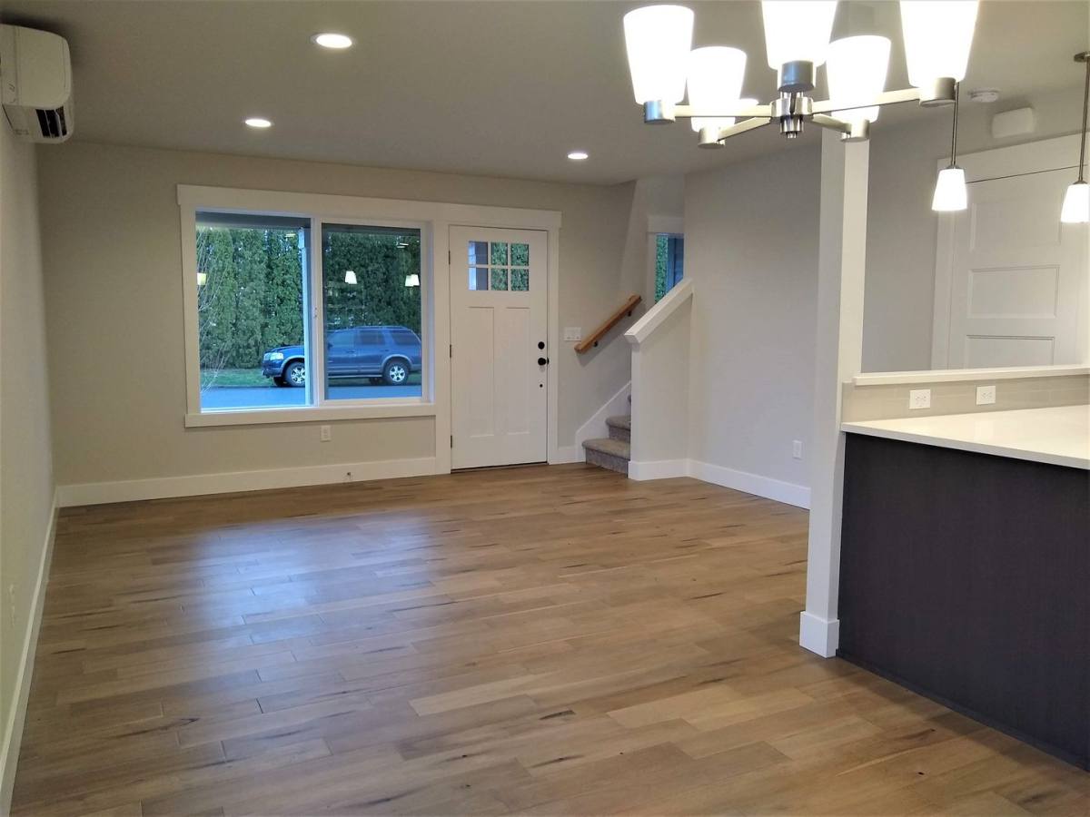 Apartment for rent at 1027 Wilson St, Hood River, OR 97031