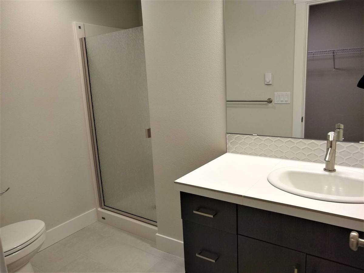 Apartment for rent at 1027 Wilson St, Hood River, OR 97031