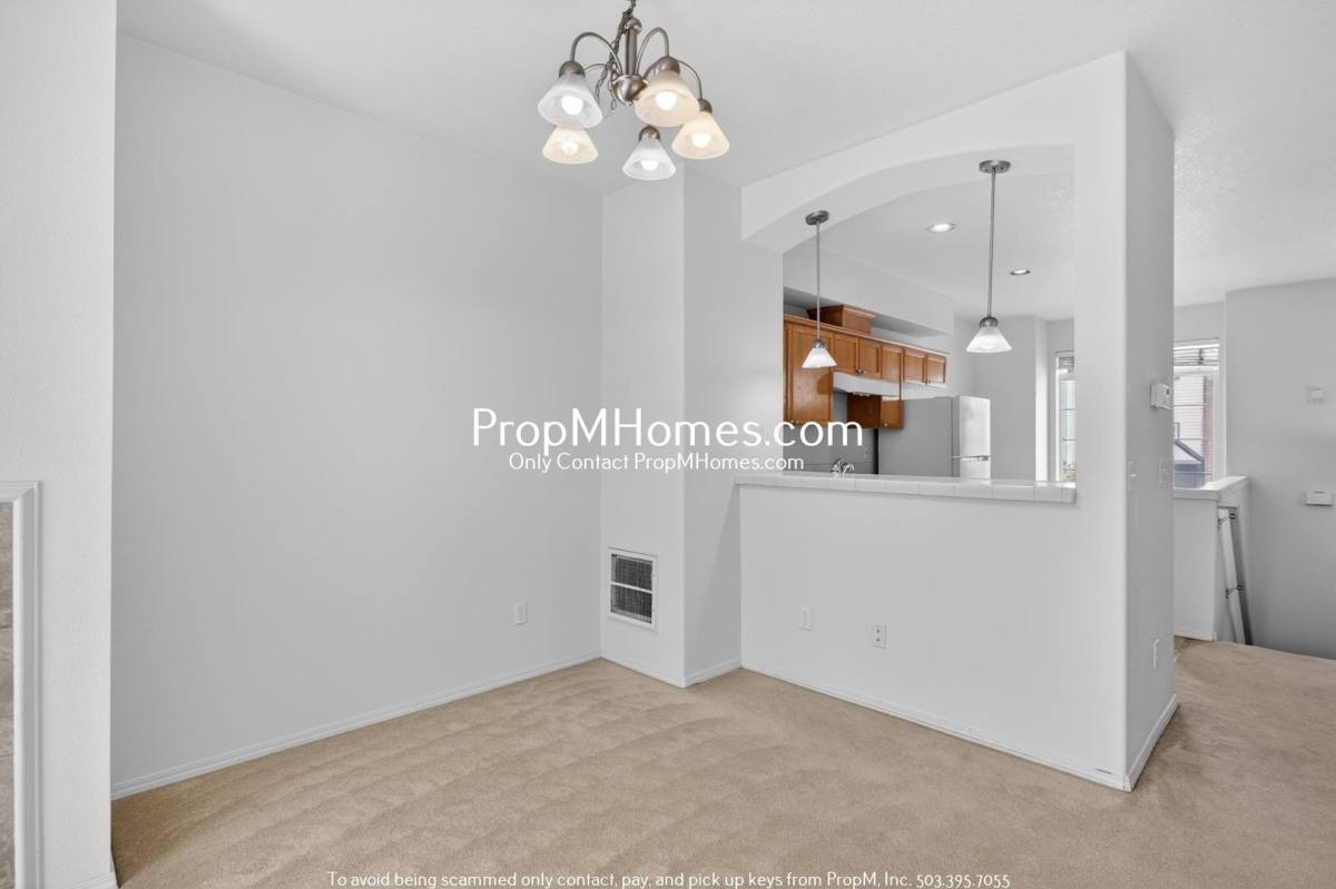 Townhouse for rent at 17042 SW Berkeley Lane, Beaverton, OR 97003